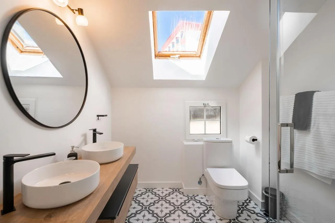 Beautifully Renovated 4 Bedroom Apt + Kid'S Room Sierra Nevada