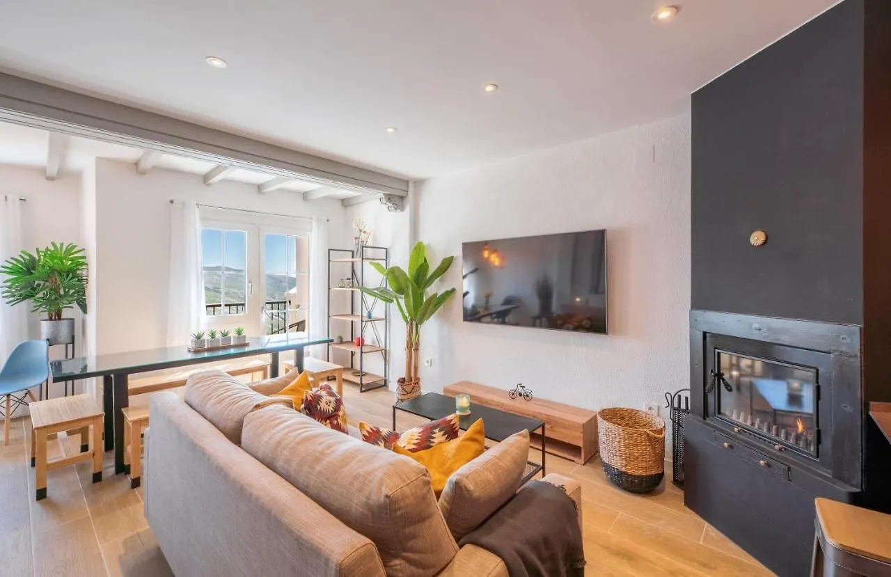 Beautifully Renovated 4 Bedroom Apt + Kid'S Room Sierra Nevada